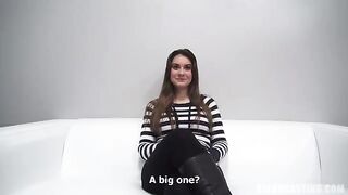 Czech girl ended up with a blowjob after the casting agent