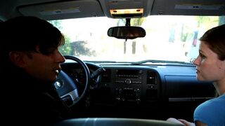 The girl gave a blowjob to her new friend in his car