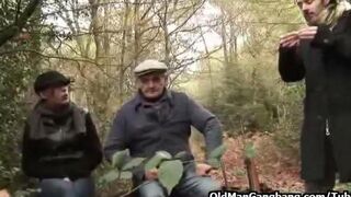 Father and son fuck her daughter and sister in the woods