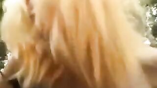 Skinny teen made a blowjob in the park to earn money