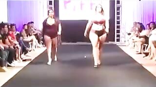 Fatty girls in swimsuits are running on the boardwalk and playing with their pussies in front of cameras