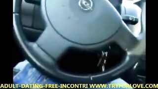 Amateur girl made a blowjob to the driver of his car