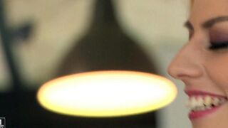 The beautiful woman in stockings gave ass to fuck