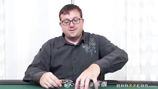 A guy lost a bet to his girlfriend and got fucked in the ass