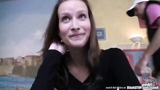 In the toilet, I paid for sex with a girl I met