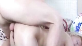 A hot woman in stockings has sex at home in her ass
