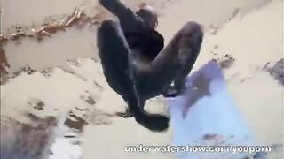 A hot day in the pool with a naked girl
