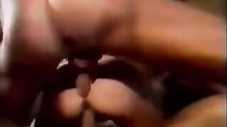 Sperm exchange in a swingers group - pass it with hands