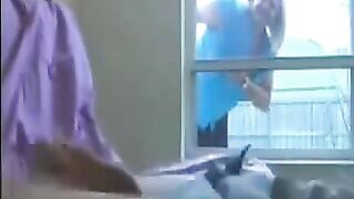 A woman spies on a man in the ward and catches him jerking off
