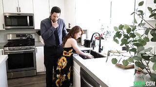 A man checked the strength of the kitchen pussy, and it turned out to be a powerful one