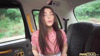 The angry girlfriend is so fucking horny that she can't stop him