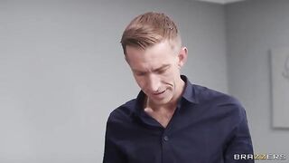 The guy drove his car and cock, leaving a sexy impression