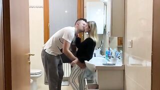 The girl closed herself in the bathroom and wanted to be fucked