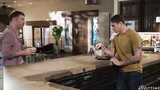 This chick is a real professional in seduction, watch her in action