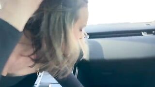 Public woman getting fucked in the car, a real-life scandal!