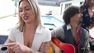 Can you make a blowjob without being too obvious?