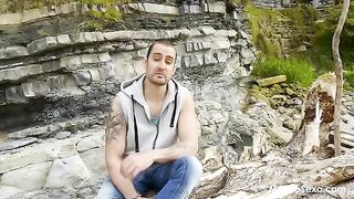 A man found a girl and fucked her in nature