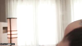 The guy barely caught one second before the orgasm of a brunette