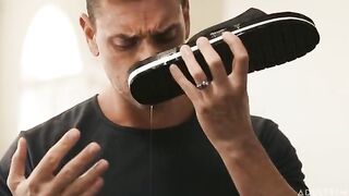 A woman knows how to make a proper blowjob and look soulfully