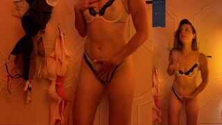 Nadia Foxx shows off her favorite sex toys in a steamy vlog