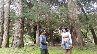 A hot girl agreed to have sex in the forest with a strange man