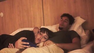 Girl gave a blowjob and received a creampie, right in bed