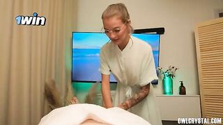 A massage according to all the rules of eroticism, with a happy ending