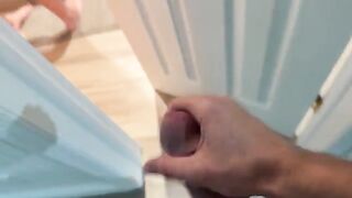 A man tried to enter, but the blonde covered him completely in cream