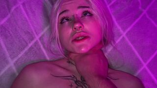 I strangled her and my dick went deeper, it was incredible!