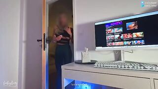 Girl gave a blowjob to her stepbrother, imitating an actress in a roleplay