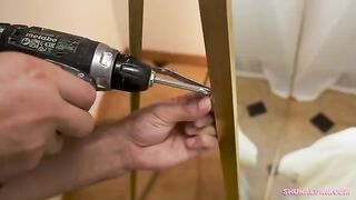 A pair is unable to restrain their passionate desire in the room