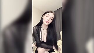 The girl with a big ass plays with her pussy using a dildo and orders to fuck her