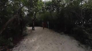 A girl with a big ass was picked up at the beach