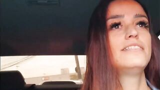 A hot chick is getting fucked in the car